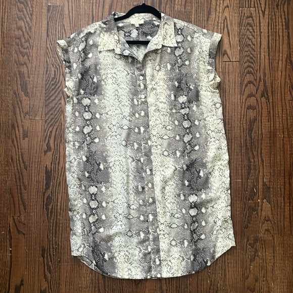 Kori super cute dress! - Picture 2 of 5